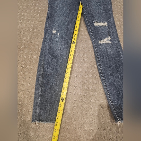 Judy Blue Skinny Fit Distressed , Size 7/28 - Picture 3 of 6